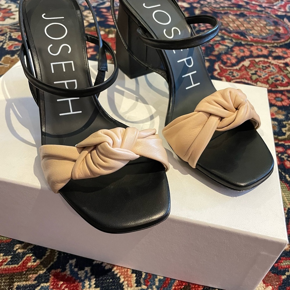 JOSEPH Big Knot Heel